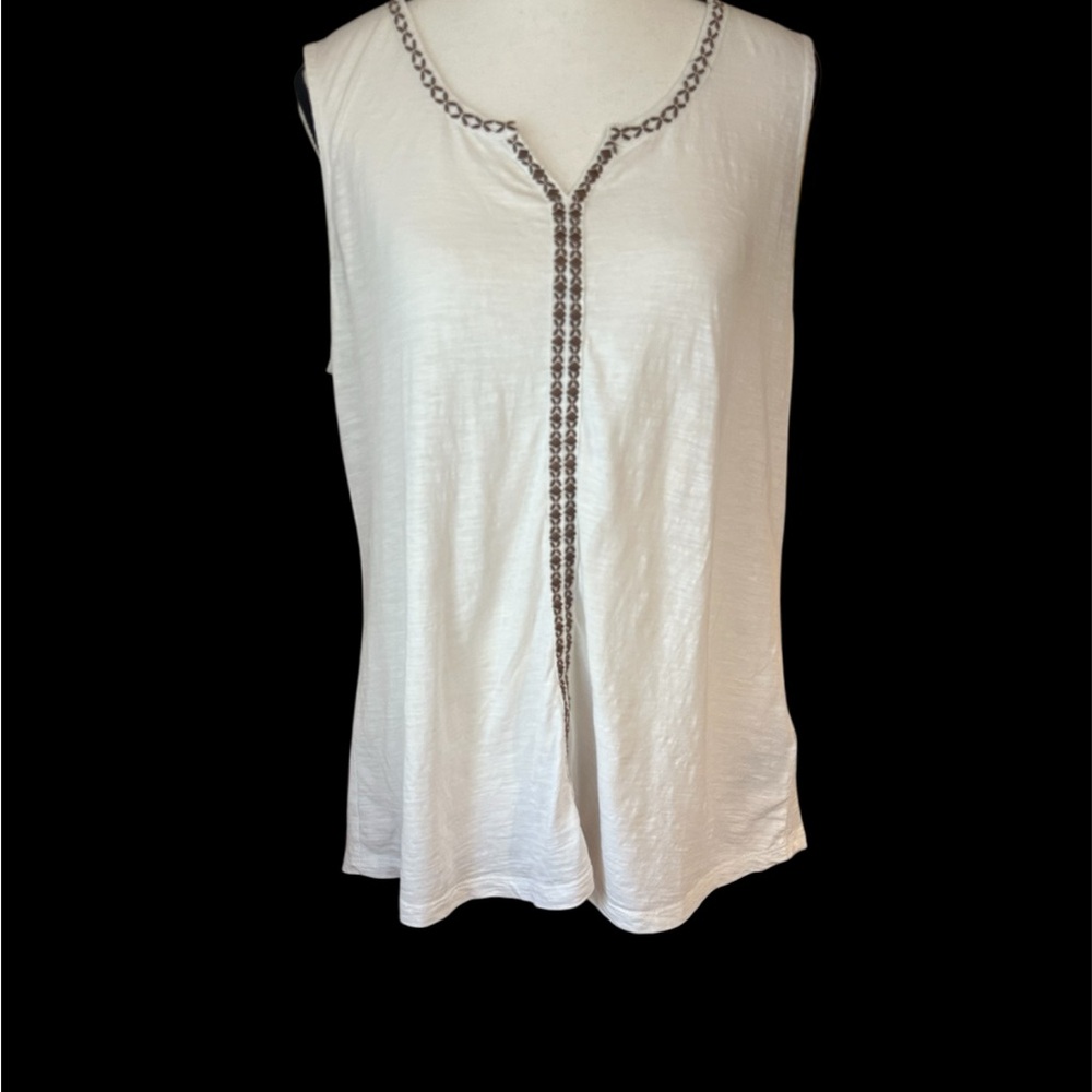Kuhl White Sleeveless Tank Top with Embroidered Trim - Picture 2 of 5